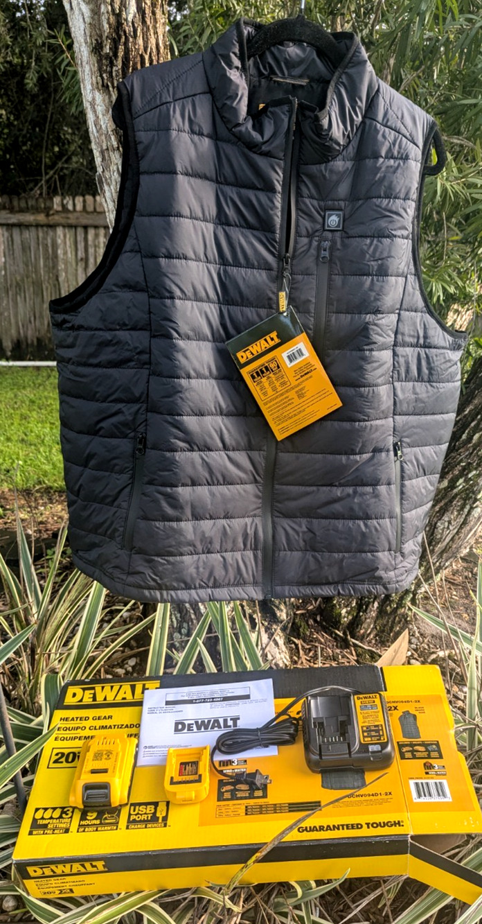 Dewalt Women's Lightweight Puffer Heated Vest Size 2X Kit DCHV094D1-2X